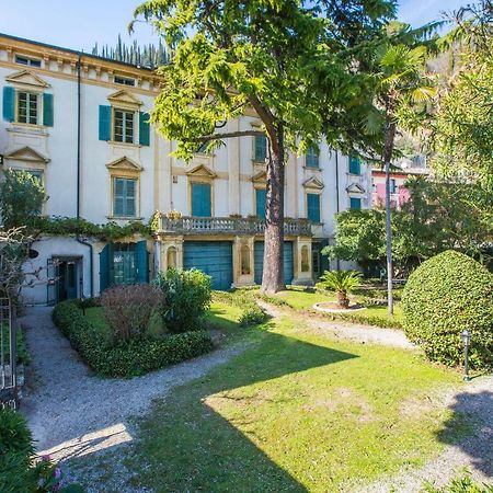 Il Batti Apartment Water Front And Private Beach Тосколано Мадерно Екстериор снимка