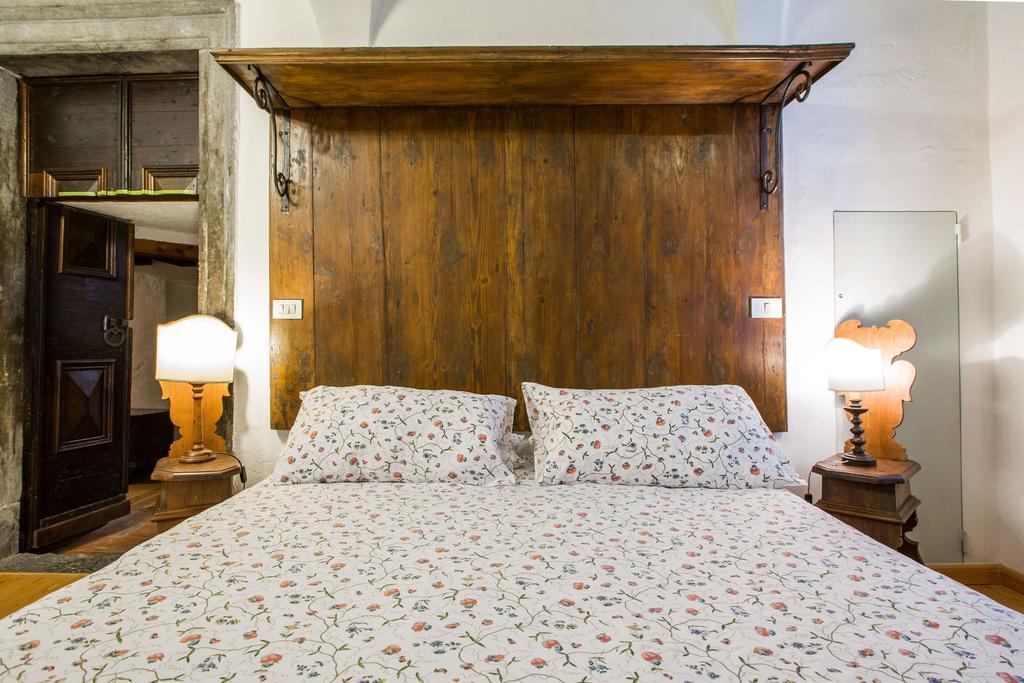 Il Batti Apartment Water Front And Private Beach Тосколано Мадерно Екстериор снимка