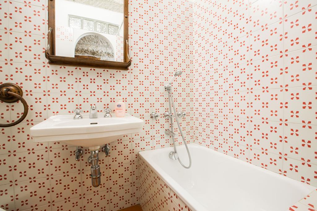 Il Batti Apartment Water Front And Private Beach Тосколано Мадерно Екстериор снимка